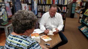 Dennis Gilbert, CSP Book Signing #CustServ